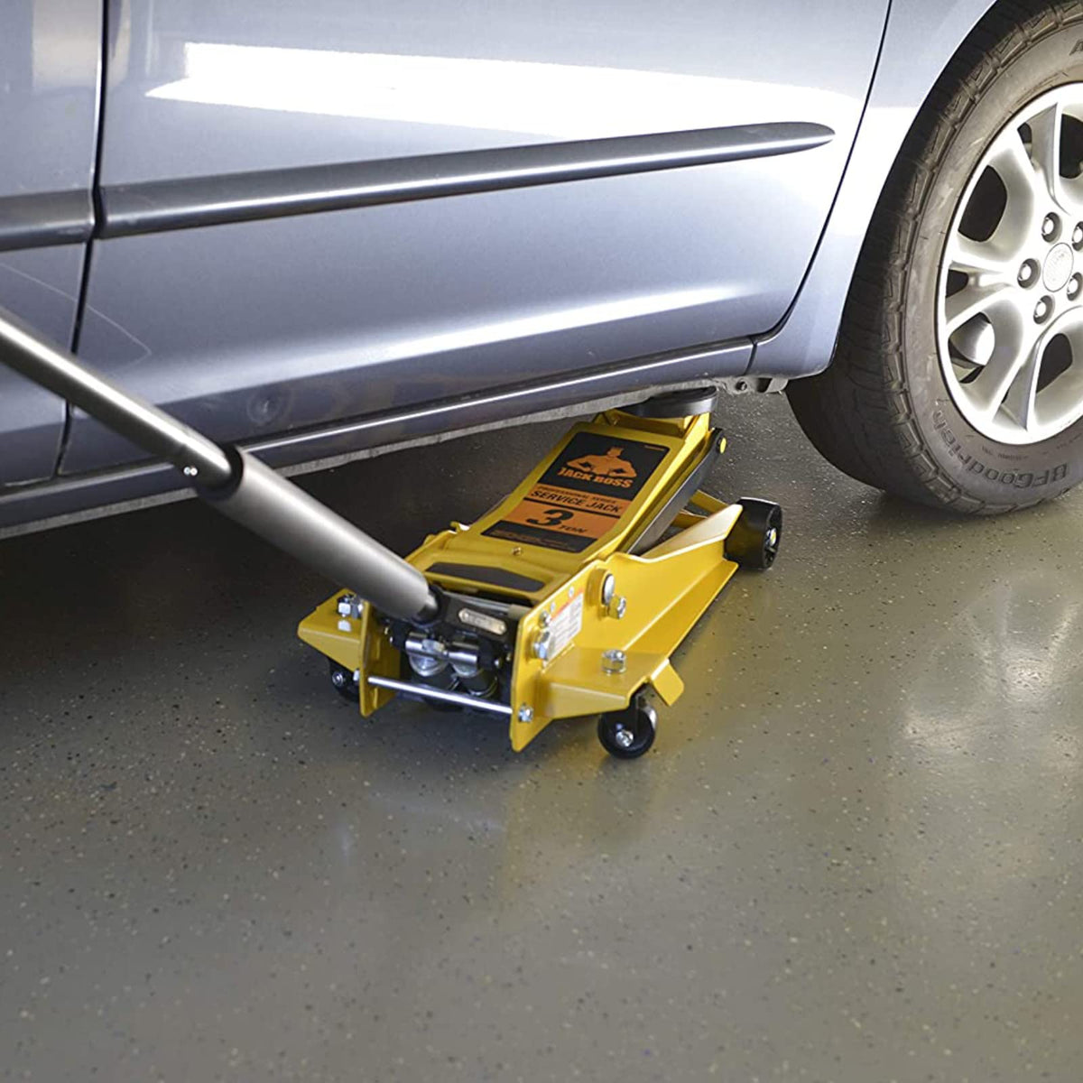 3 Ton Low Profile Hydraulic Service Floor Jack O382774