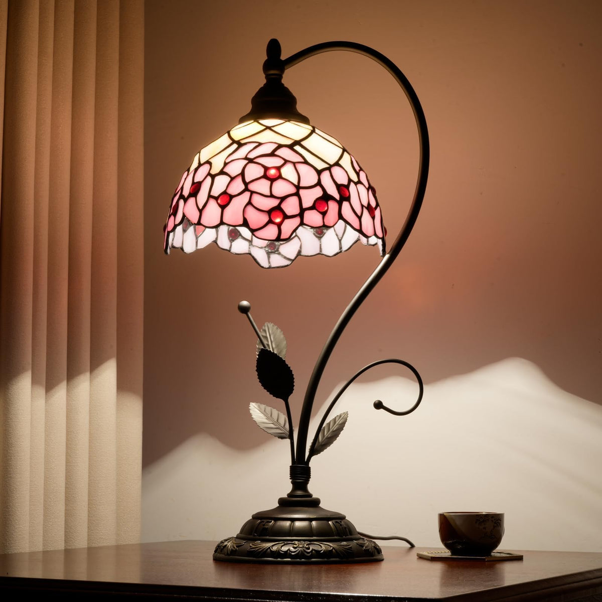 Stained Glass Table Lamp U34868