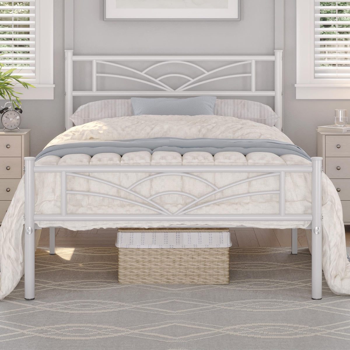Twin Size White Metal Bed Frame with Headboard G785